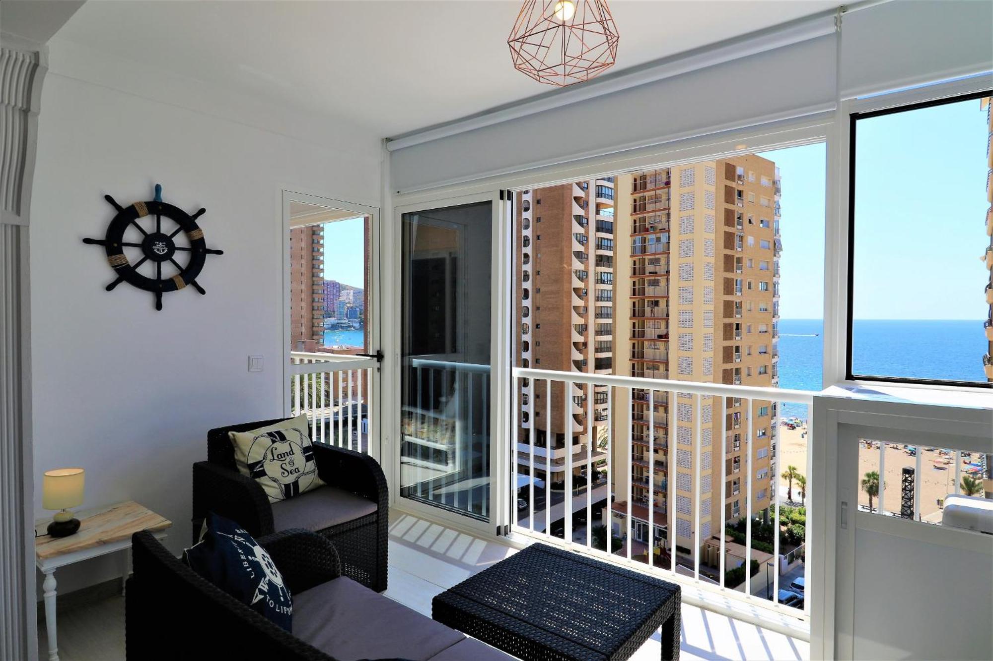 Bacana 9-4 Benidorm Bagian luar foto